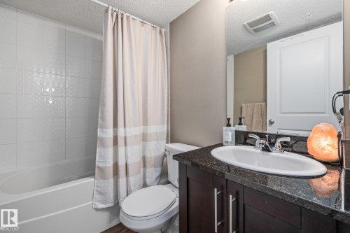 109 5370 Chappelle Road, Edmonton, AB - Indoor Photo Showing Bathroom