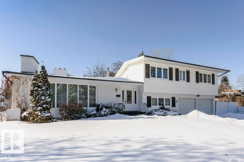 Tri-level home with a garage - 6304 131 Street, Edmonton, AB - Outdoor
