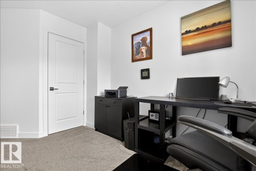 67 5122 213A Street, Edmonton, AB - Indoor Photo Showing Office