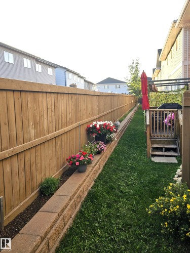 3 450 Mcconachie Way, Edmonton, AB - Outdoor