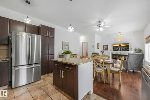 3 450 Mcconachie Way, Edmonton, AB - Indoor Photo Showing Kitchen