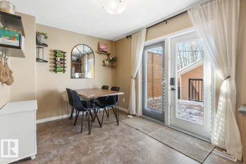 3820 53 Street, Gibbons, AB - Indoor