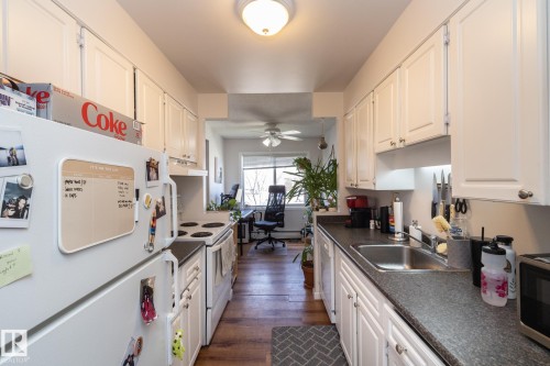 208 11455 41 Avenue, Edmonton, AB - Indoor Photo Showing Kitchen