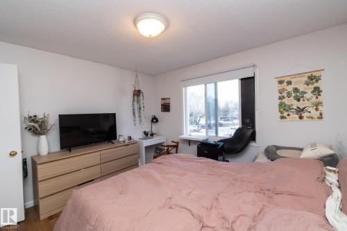 208 11455 41 Avenue, Edmonton, AB - Indoor Photo Showing Bedroom