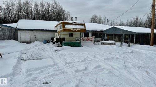 Storage building previously used a a kennel. - 52012 Hwy 21, Rural Strathcona County, AB - Outdoor
