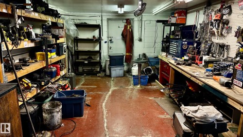 View of storage room - 52012 Hwy 21, Rural Strathcona County, AB - Indoor
