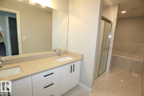 4918 47 Street, Gibbons, AB - Indoor Photo Showing Bathroom