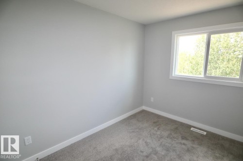 4918 47 Street, Gibbons, AB - Indoor Photo Showing Other Room