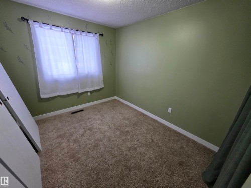 5213 46 Avenue, Drayton Valley, AB - Indoor Photo Showing Other Room