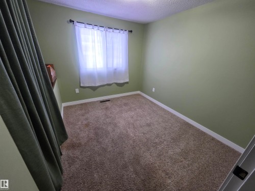 5213 46 Avenue, Drayton Valley, AB - Indoor Photo Showing Other Room