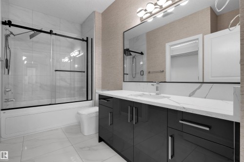 105 160 Magrath Road, Edmonton, AB - Indoor Photo Showing Bathroom