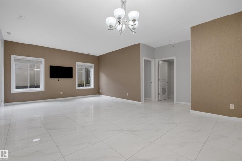 105 160 Magrath Road, Edmonton, AB - Indoor Photo Showing Other Room