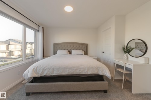 5031 Kinney Link Link, Edmonton, AB - Indoor Photo Showing Bedroom