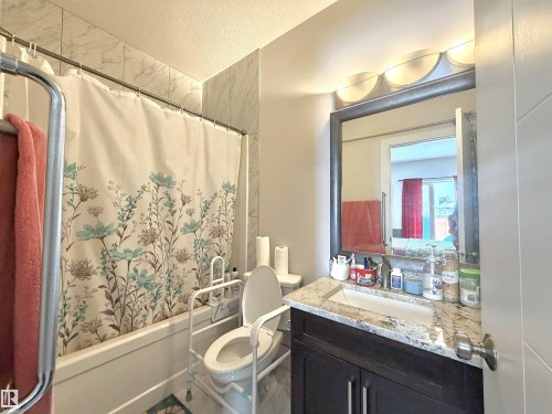 1273 Adamson Drive, Edmonton, AB - Indoor Photo Showing Bathroom