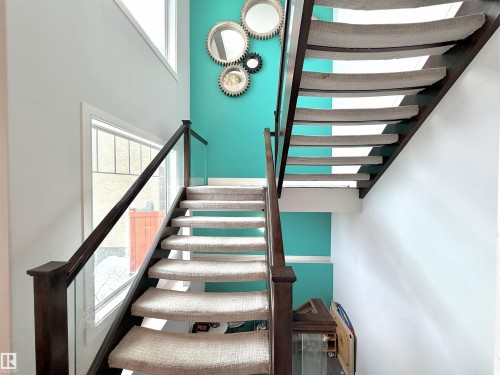 1273 Adamson Drive, Edmonton, AB - Indoor Photo Showing Other Room