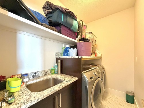 1273 Adamson Drive, Edmonton, AB - Indoor Photo Showing Laundry Room