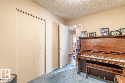 23 Allen Place, Leduc, AB - Indoor Photo Showing Other Room