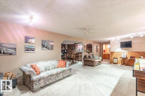 23 Allen Place, Leduc, AB - Indoor Photo Showing Living Room