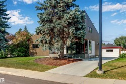 View of front facade with a front yard - 