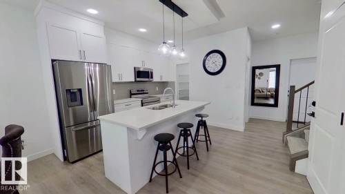 1758 Erker Way, Edmonton, AB - Indoor Photo Showing Kitchen With Double Sink With Upgraded Kitchen