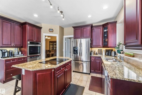40 Landing Trails Drive, Gibbons, AB - Indoor Photo Showing Kitchen With Double Sink With Upgraded Kitchen