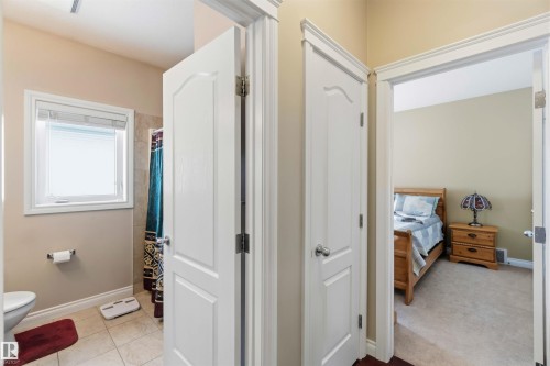 40 Landing Trails Drive, Gibbons, AB - Indoor Photo Showing Bathroom