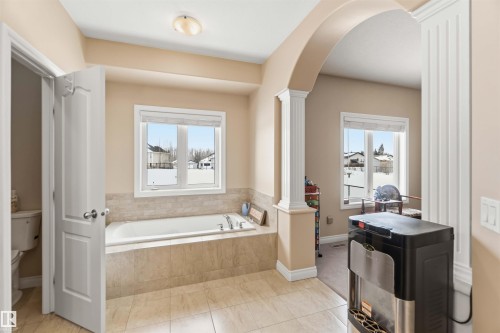 40 Landing Trails Drive, Gibbons, AB - Indoor Photo Showing Bathroom