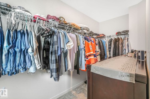 7182 177A Avenue, Edmonton, AB - Indoor With Storage
