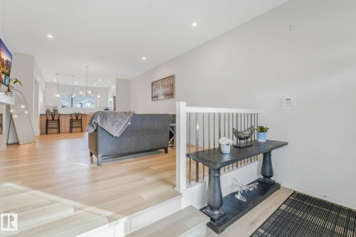 7182 177A Avenue, Edmonton, AB - Indoor