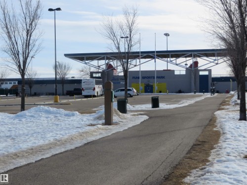 317 240 Spruce Ridge Road, Spruce Grove, AB - Outdoor