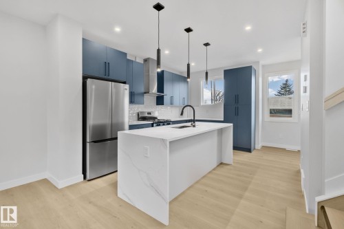 12717 114 Street, Edmonton, AB - Indoor Photo Showing Kitchen With Stainless Steel Kitchen With Upgraded Kitchen
