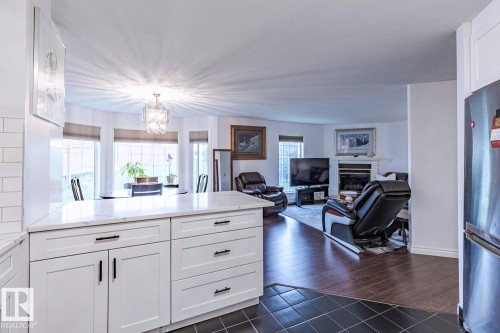 516 3 Perron Street, St. Albert, AB - Indoor