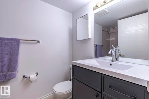 516 3 Perron Street, St. Albert, AB - Indoor Photo Showing Bathroom
