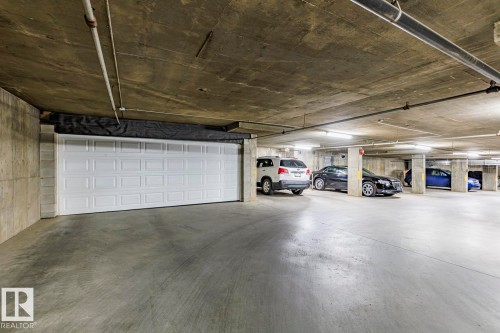 516 3 Perron Street, St. Albert, AB - Indoor Photo Showing Garage