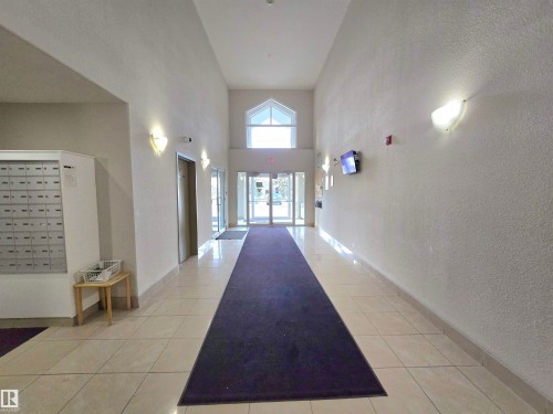 204 240 Spruce Ridge Road, Spruce Grove, AB - Indoor Photo Showing Other Room