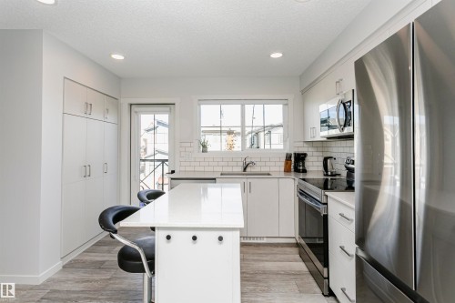 19627 28 Avenue, Edmonton, AB - Indoor Photo Showing Kitchen With Stainless Steel Kitchen