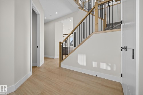 181 Edgewater Circle, Leduc, AB - Indoor Photo Showing Other Room