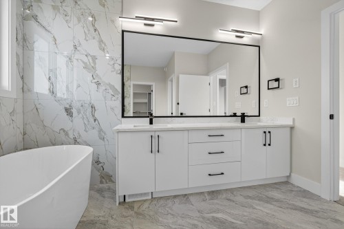 181 Edgewater Circle, Leduc, AB - Indoor Photo Showing Bathroom