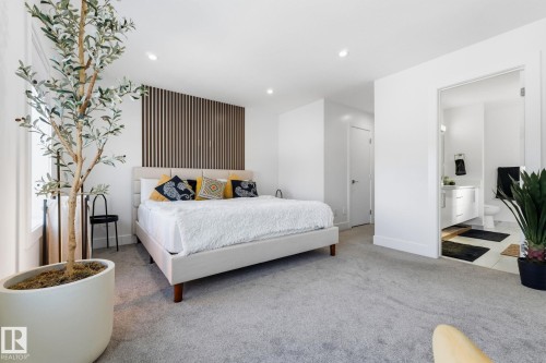 9843 153 Street, Edmonton, AB - Indoor Photo Showing Bedroom