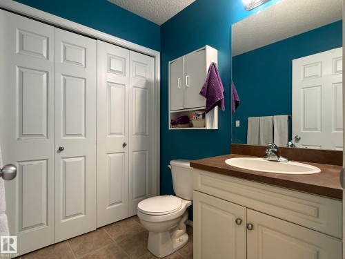 735 Kananaskis Drive, Devon, AB - Indoor Photo Showing Bathroom