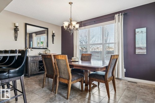 3673 Atkinson Loop, Edmonton, AB - Indoor Photo Showing Dining Room