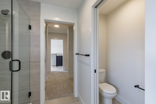 13113 212A Street, Edmonton, AB - Indoor Photo Showing Bathroom