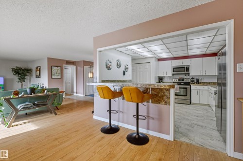 409 14810 51 Avenue, Edmonton, AB - Indoor Photo Showing Kitchen