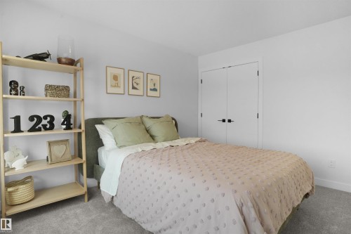 3327 Chernowsi Way, Edmonton, AB - Indoor Photo Showing Bedroom