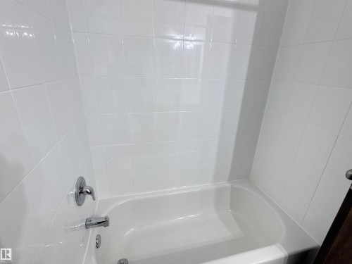 View of bathroom - 4919 49 Avenue, Vimy, AB - Indoor Photo Showing Bathroom