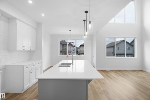 7239 182 Avenue, Edmonton, AB - Indoor Photo Showing Kitchen With Double Sink With Upgraded Kitchen