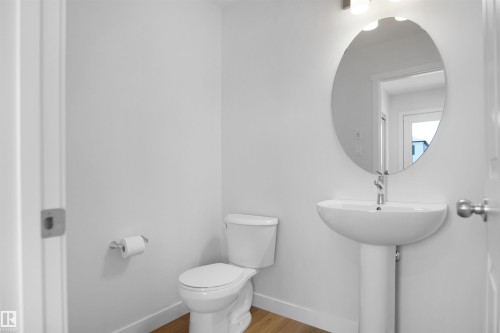 18172 73 Street, Edmonton, AB - Indoor Photo Showing Bathroom