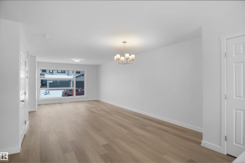 18172 73 Street, Edmonton, AB - Indoor Photo Showing Living Room