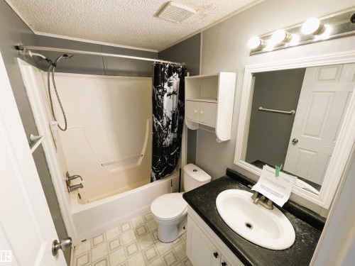 59502 Rge Rd 102, Rural St. Paul County, AB - Indoor Photo Showing Bathroom