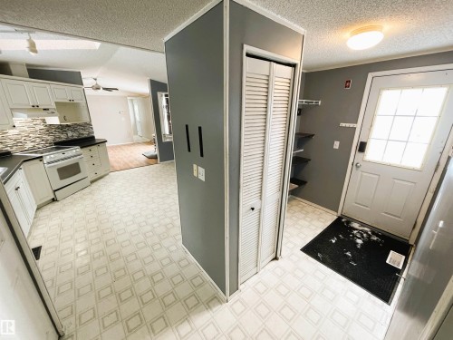 59502 Rge Rd 102, Rural St. Paul County, AB - Indoor Photo Showing Kitchen